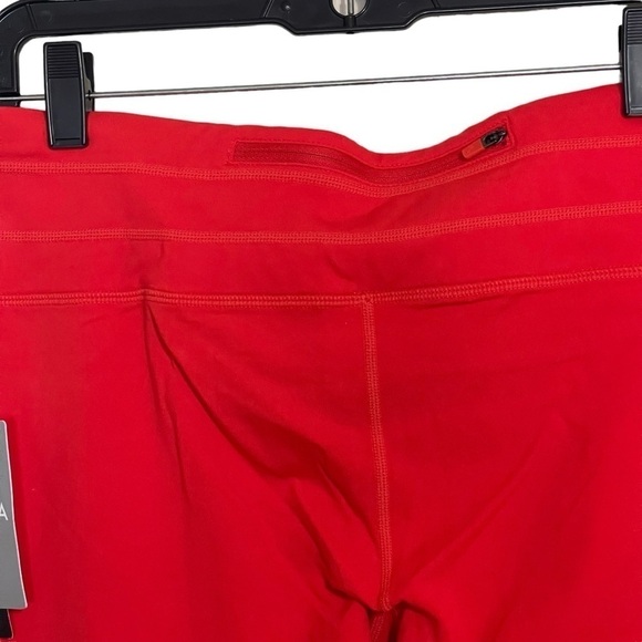 Athleta NWT Orange Relay Capri Leggings Size M - Picture 8 of 9